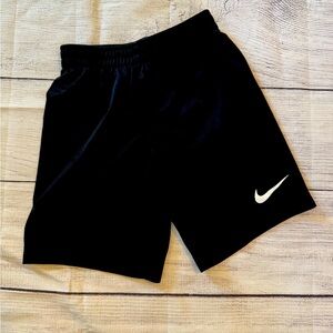 Nike boys Black Shorts